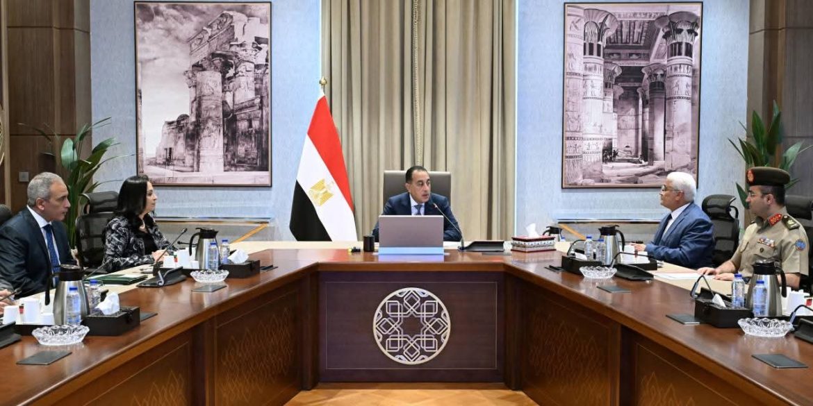 رئيس الوزراء: رقمنة خدمات «التأمينات» وحوكمتها خطوة أساسية لرفع كفاءة الأداء