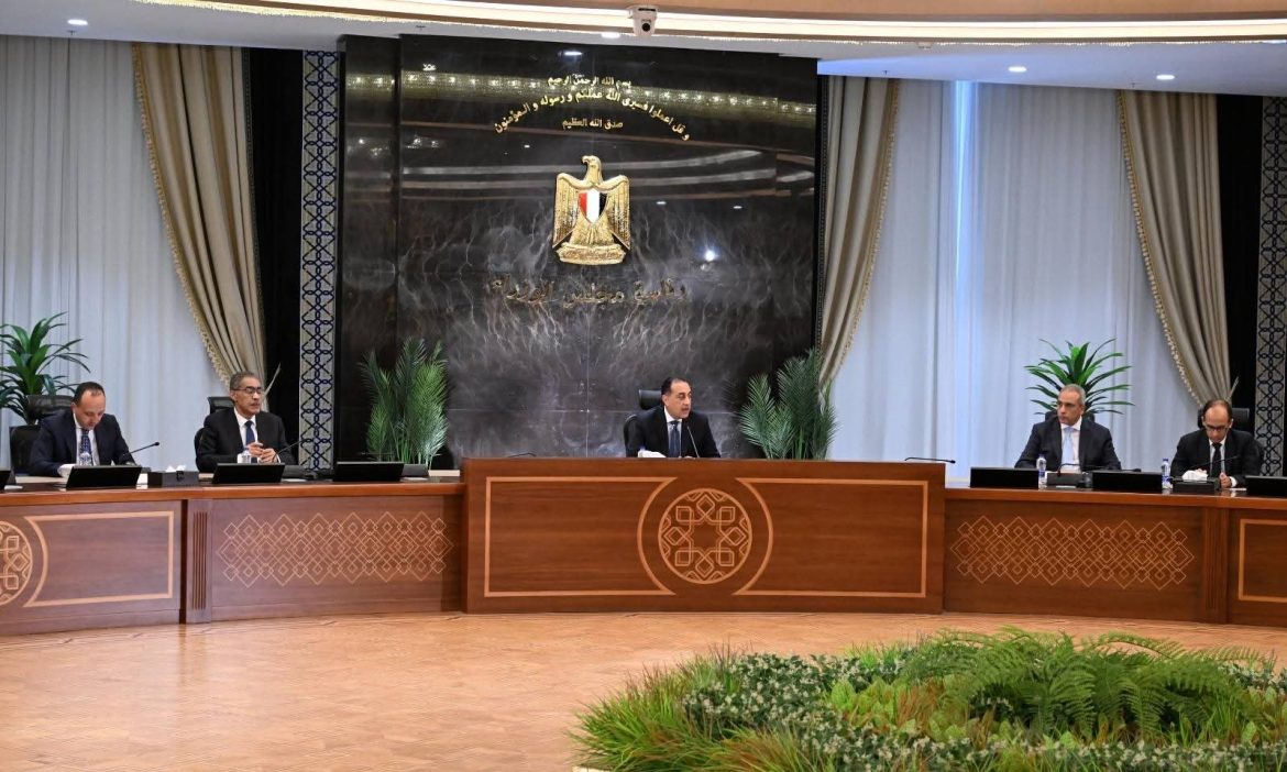 رئيس الوزراء: الموازنة الجديدة تشهد زيادات بالمخصصات الموجهة للصحة والتعليم