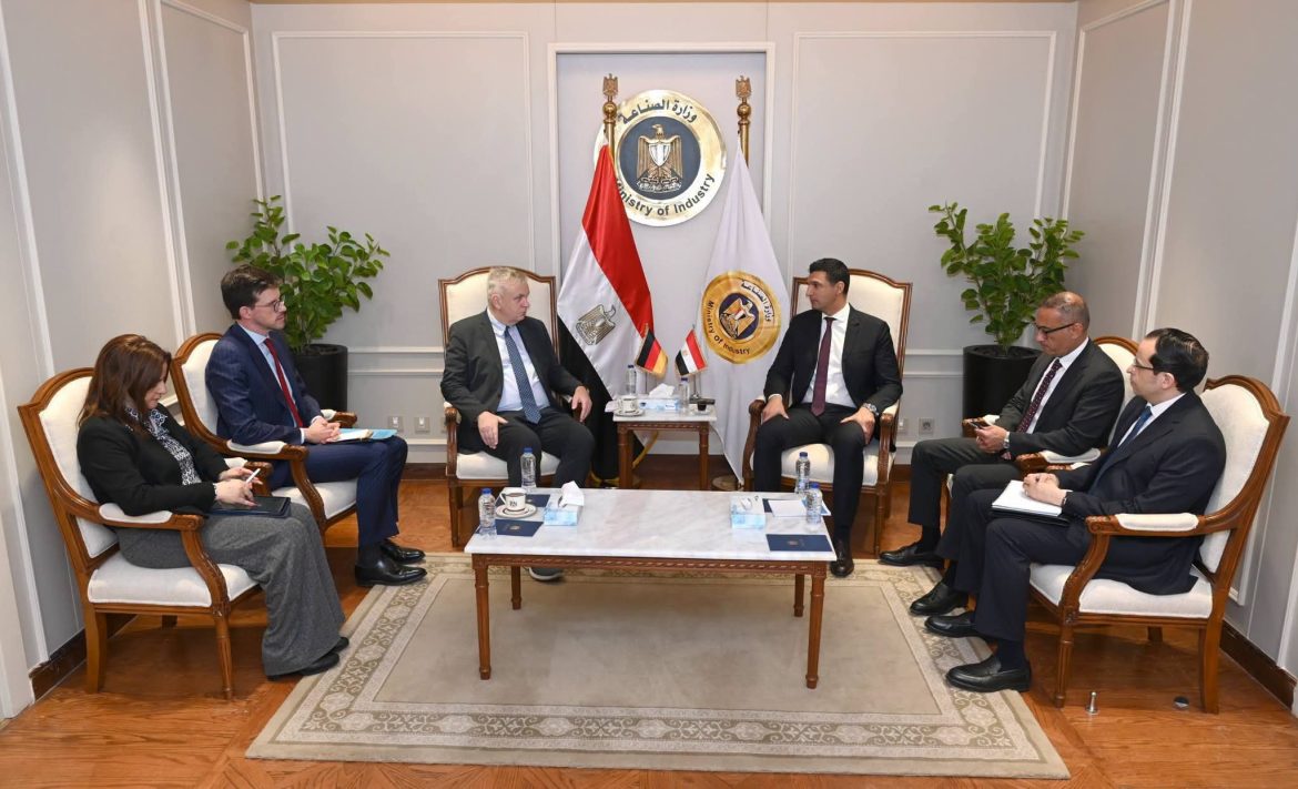 وزير الصناعة يدعو الشركات الألمانية للتوسع في السوق المصري