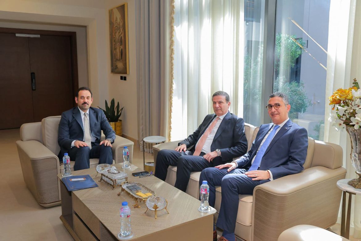 وزيرا التموين والزراعة يناقشان تأمين المخزون الاستراتيجي