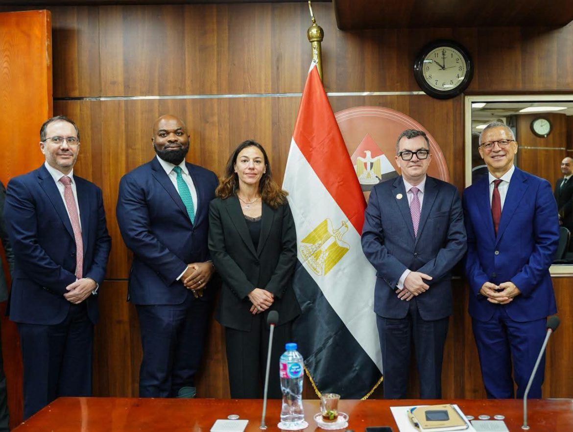وزير التخطيط يبحث مع مؤسسة BII توسيع التمويلات التنموية في مصر