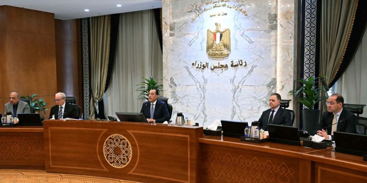 رئيس الوزراء: 420 مليون دولار من صفقة جبل الزيت تُوجه لخفض الدين العام