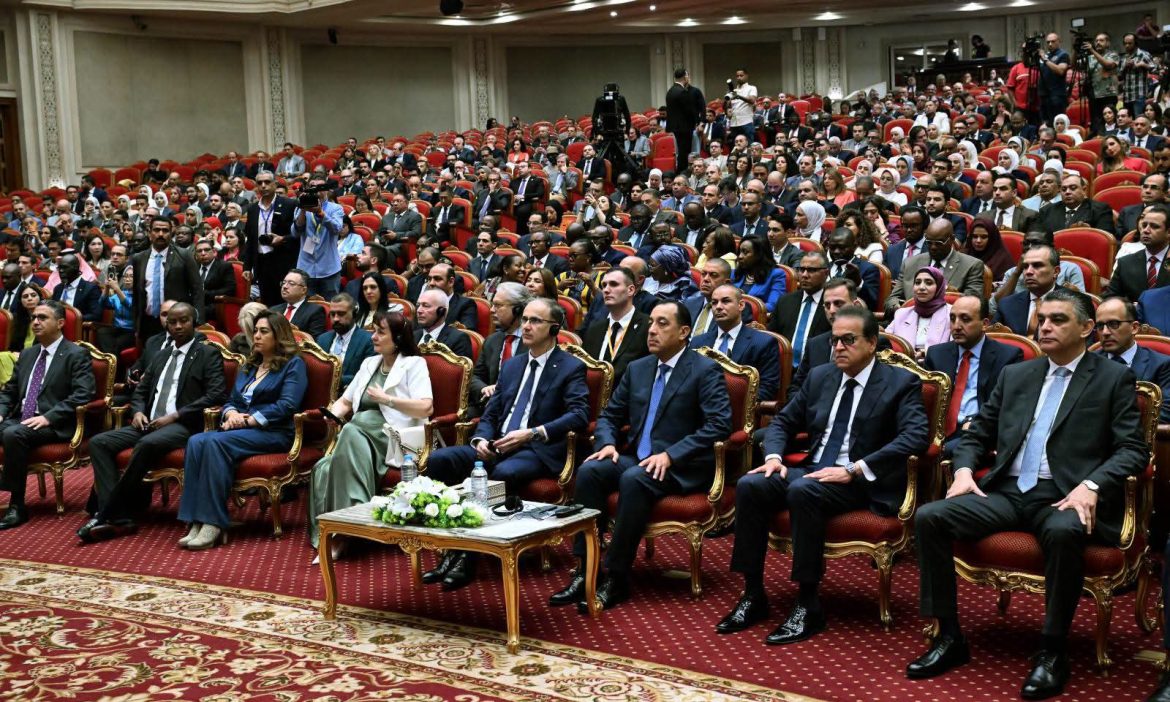 رئيس الوزراء يفتتح أكبر تجمع صحي بأفريقيا من القاهرة بمشاركة دولية واسعة
