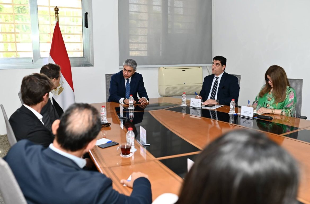 وزير السياحة يبحث تعزيز التعاون مع شركة مصر إيطاليا للتوسع بالاستثمار الفندقي