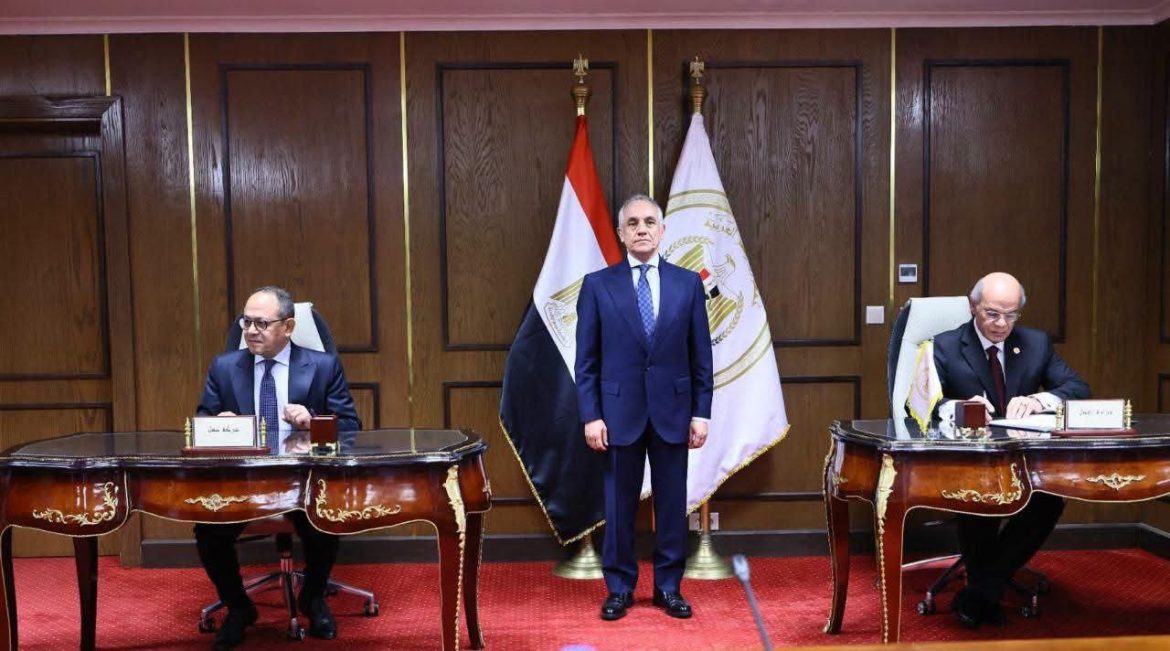 وزارة العدل توقع 3 بروتوكولات للتوسع في التحصيل الإلكتروني لتيسير سداد الرسوم والنفقات