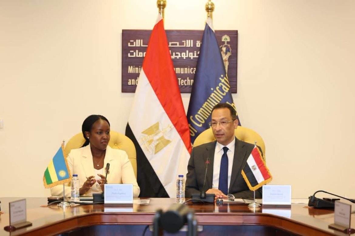 مصر ورواندا تبحثان شراكة رقمية لتعزيز الذكاء الاصطناعي في أفريقيا