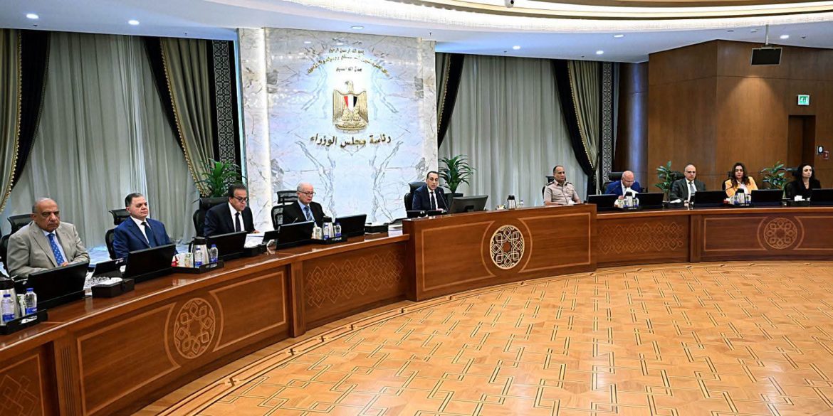 الحكومة تعلن تحويل 1.1 مليون عداد كودي إلى قانوني