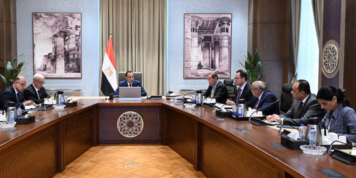 رئيس الوزراء: الاقتصاد المصري يتجه بقوة نحو القطاع الخاص