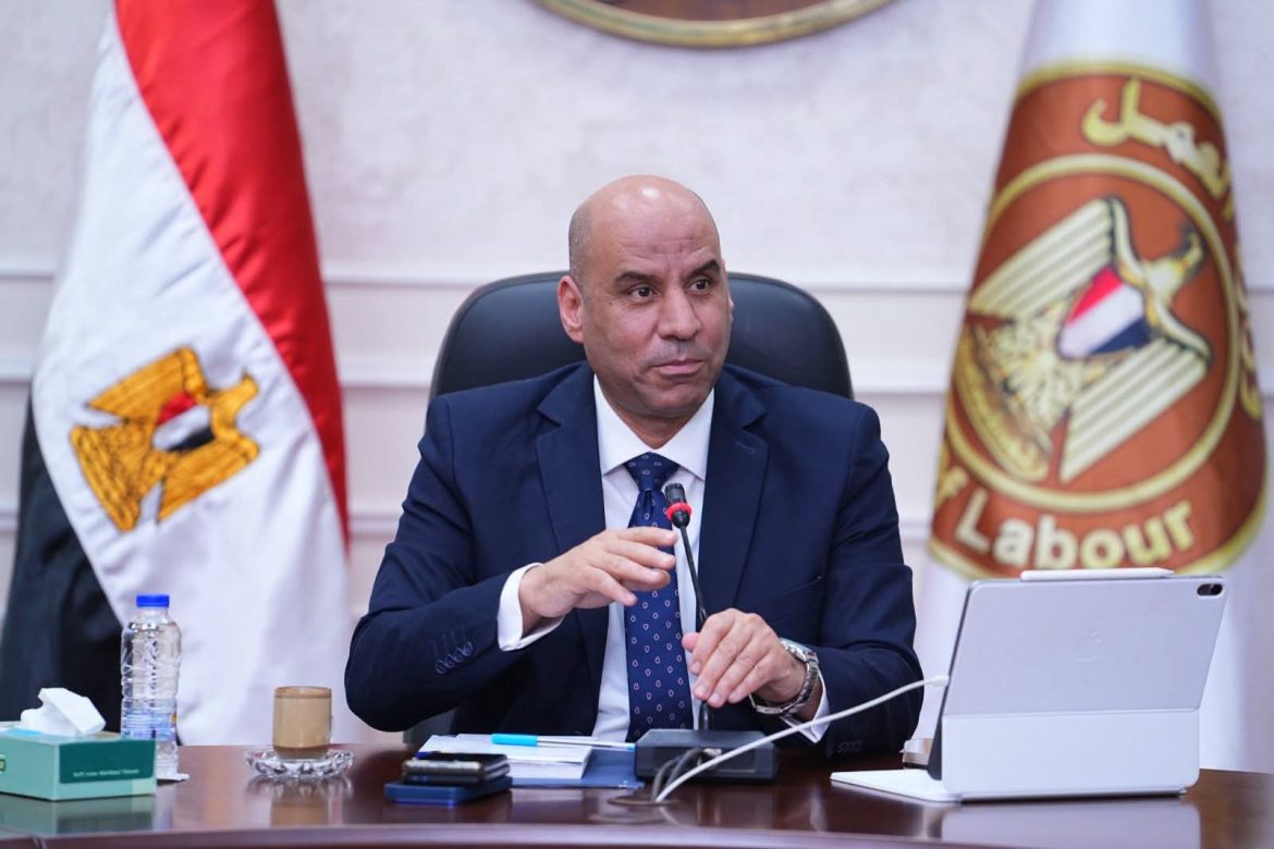 وزارة العمل تفتح باب التقديم لـ 3 آلاف فرصة عمل بـ«الضبعة النووية»