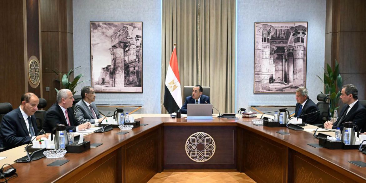 رئيس الوزراء يتابع خارطة تطوير الإعلام المصري قبل مؤتمر ديسمبر المرتقب