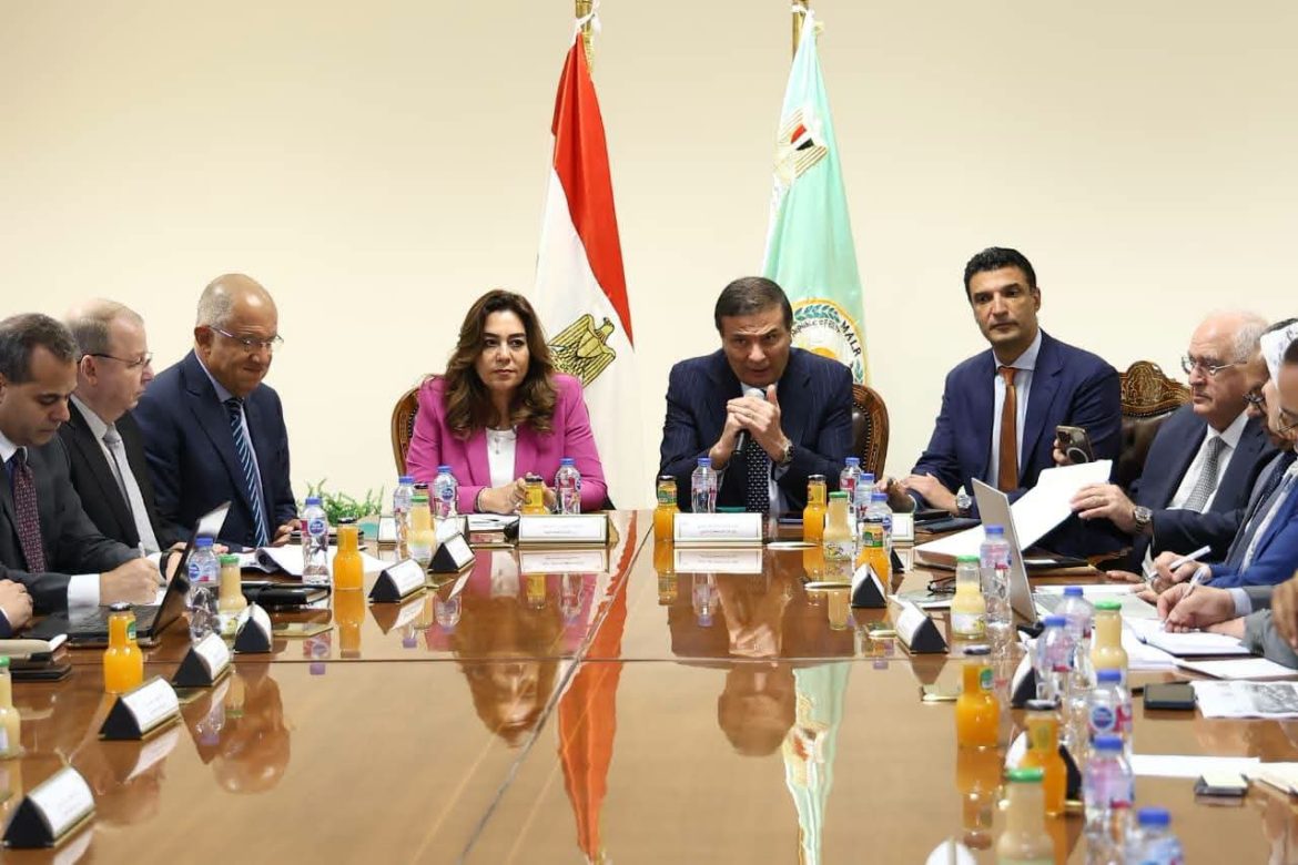 القرية المنتجة.. خطة حكومية لتحويل الريف إلى مراكز صناعية