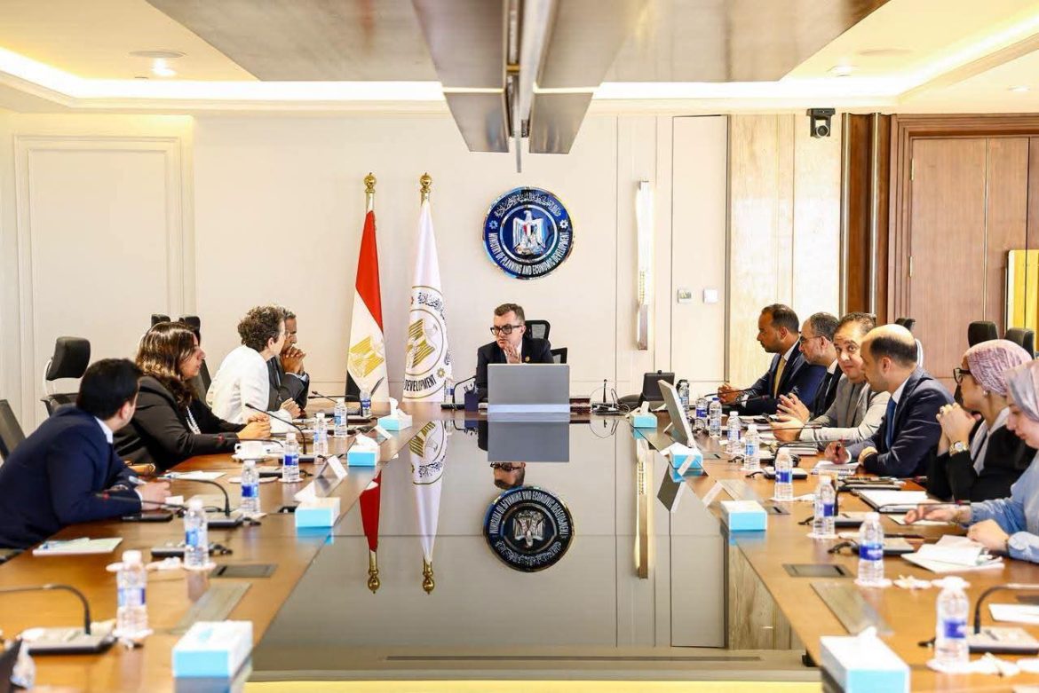وزارة التخطيط: شراكة مع البنك الدولي لتعزيز استثمارات البنية التحتية