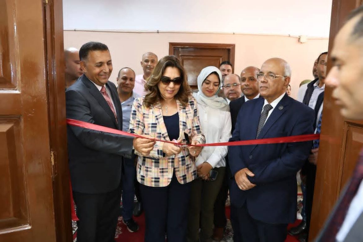 وزيرة التنمية المحلية تفتتح مركز تكنولوجي جديد بالقليوبية لدعم التحول الرقمي
