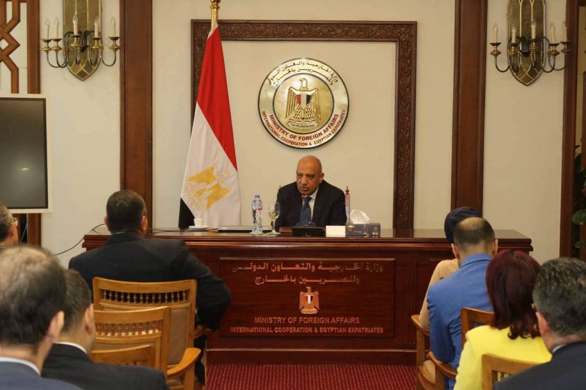 وزير الكهرباء: دعم وتطوير الشبكة القومية عملية مستمرة والخدمة متاحة لكافة الاستخدامات