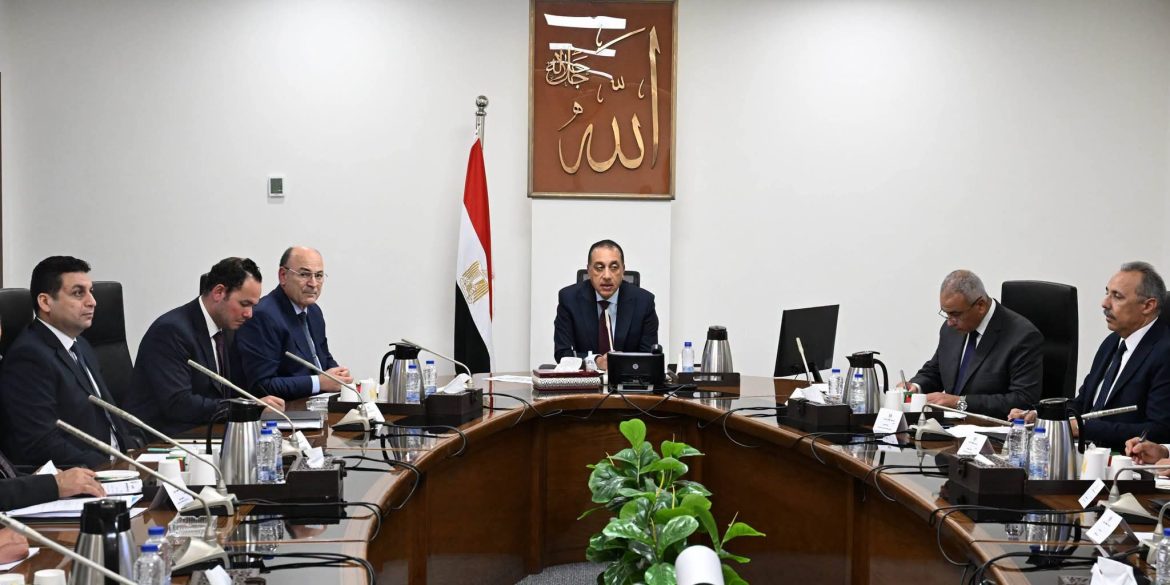 مصر تستهدف الوصول إلى 100 ألف فدان مزروعة كتان بحلول عام 2030