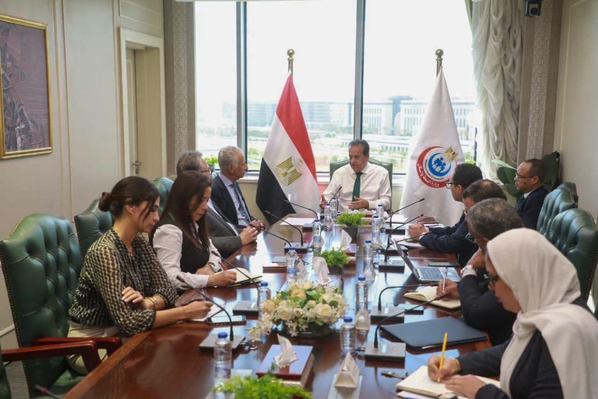 وزارة الصحة تطلق خطة لتوطين الروبوت الجراحي