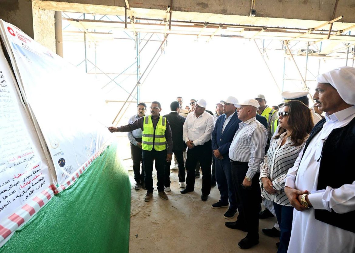 رئيس الوزراء: التوسع في النقل الأخضر أولوية للدولة