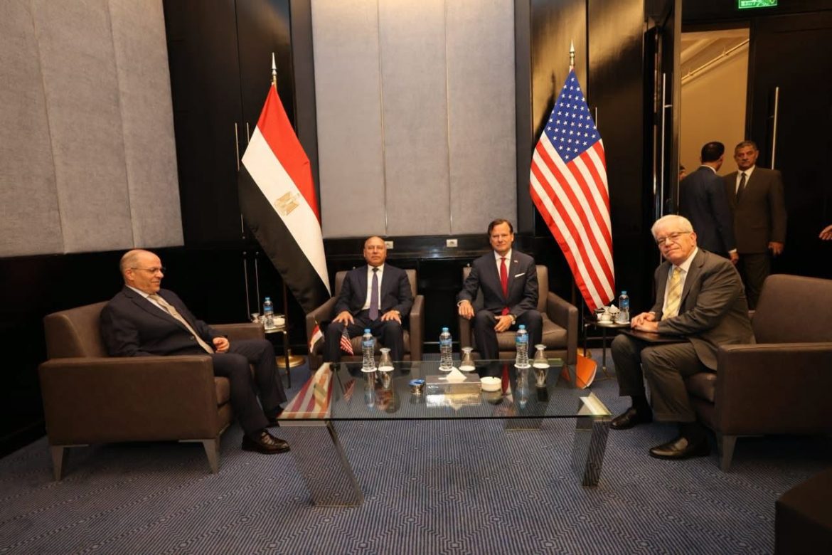 مصر تفتح أبواب موانئها أمام الاستثمارات الأمريكية