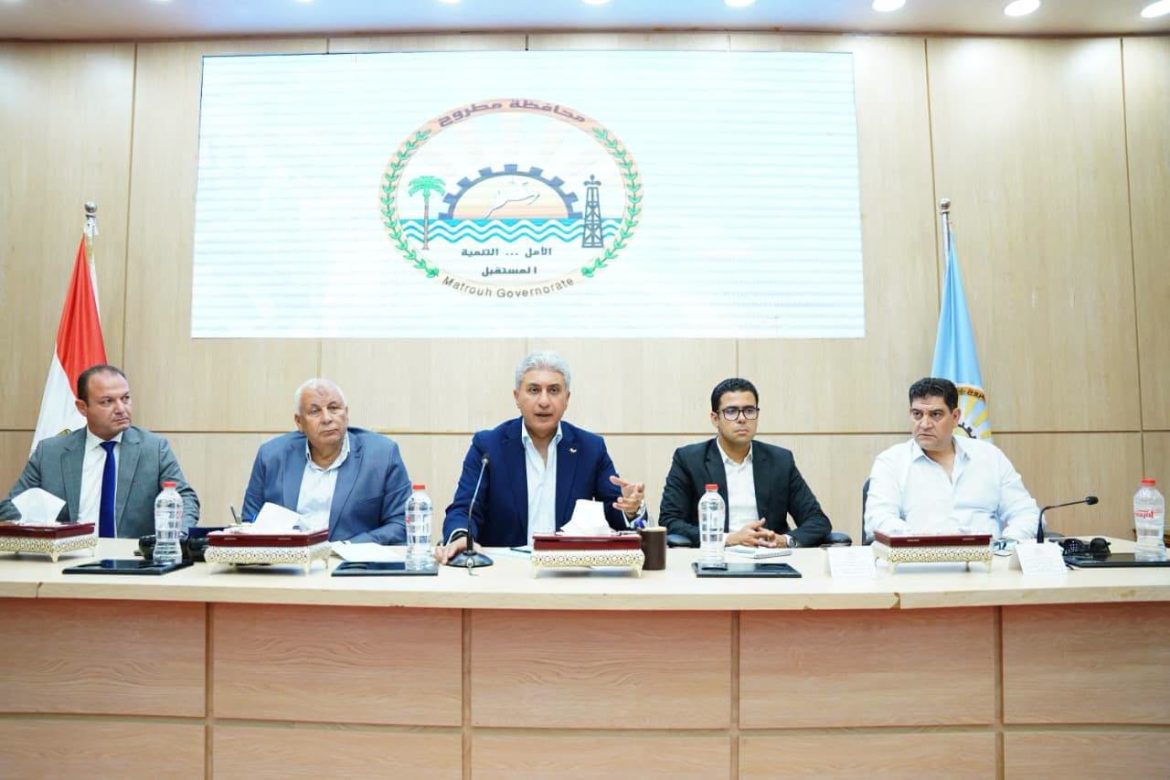 وزير السياحة: فرص استثمارية واعدة في مطروح لزيادة الطاقة الفندقية