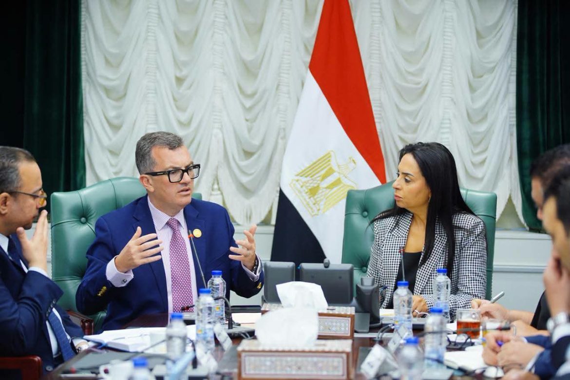 وزارتا التخطيط والتضامن تبحثان ربط التنمية الاقتصادية بالحماية الاجتماعية