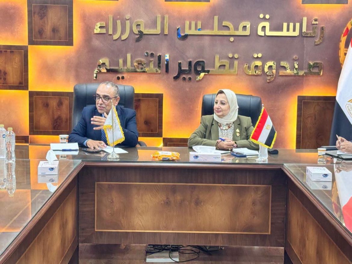 صندوق تطوير التعليم يبحث إزالة عوائق العمل الحر من الحسابات البنكية إلى الضرائب والتأمينات