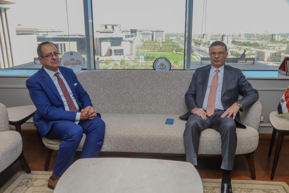مصر والعراق تبحثان تعزيز التبادل التجاري والاستثمارات الزراعية