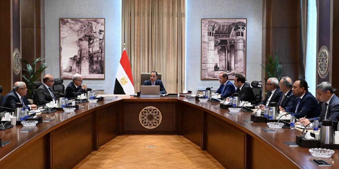 رئيس الوزراء: إعادة هيكلة الشركات القابضة لتعزيز كفاءة أصول الدولة