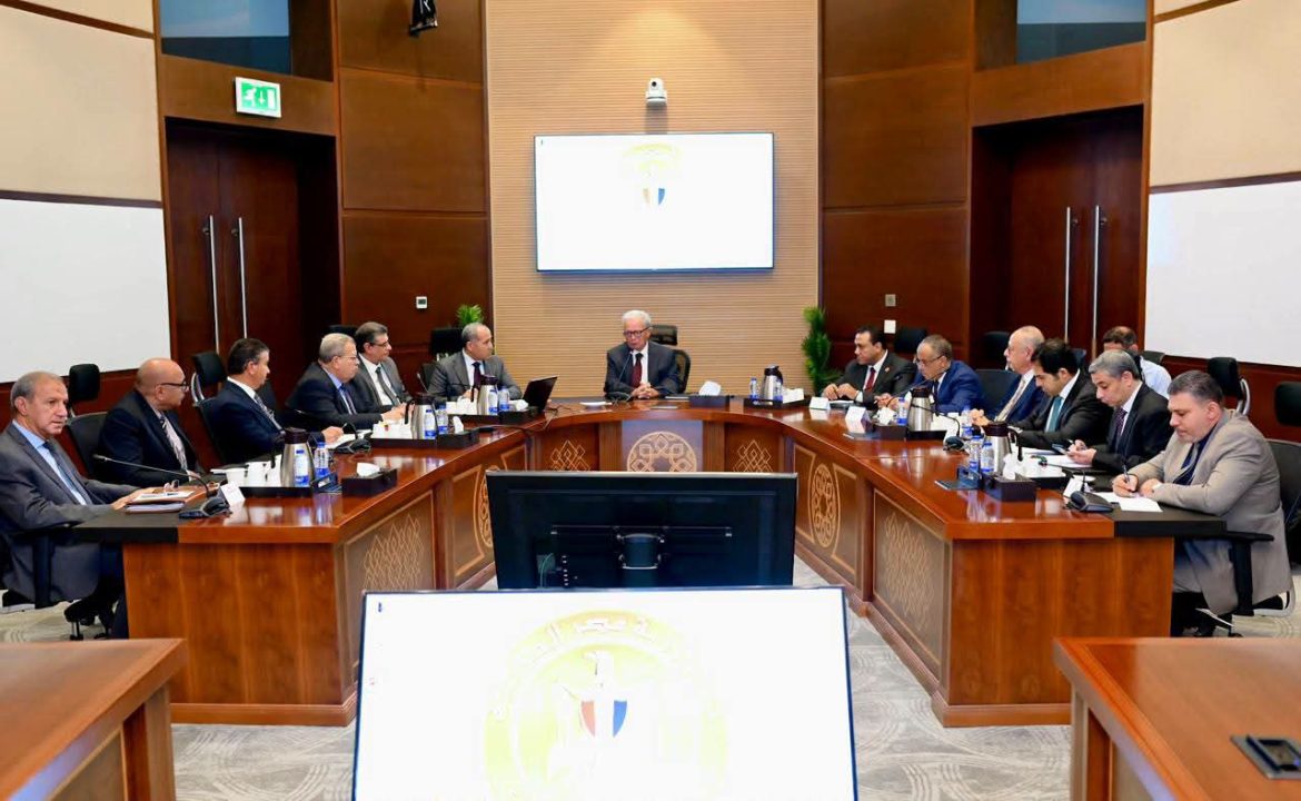 نائب رئيس الوزراء يتابع خطة إعادة هيكلة الهيئات الاقتصادية