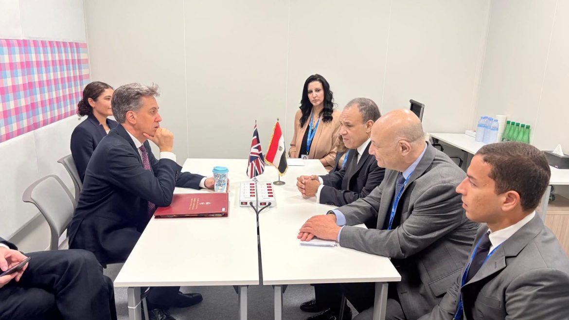 مصر وبريطانيا تبحثان زيادة الاستثمارات والتبادل التجاري