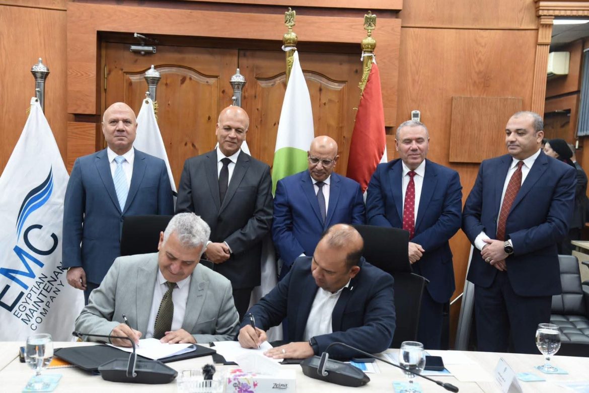 وزارة الإسكان تُسند تشغيل 11 محطة تحلية مياه للقطاع الخاص بقيمة 4.6 مليار جنيه