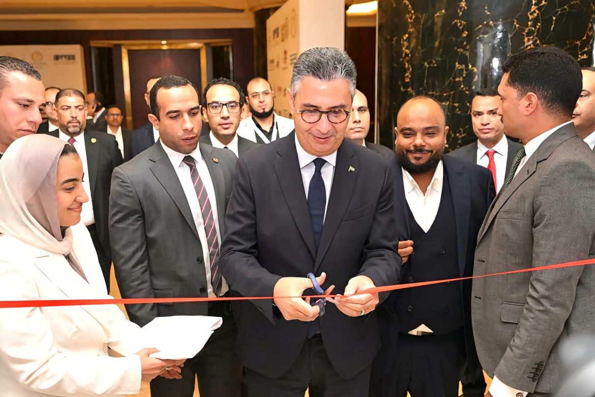 وزير التموين يفتتح قمة مصر للتجزئة 2026 بالقاهرة