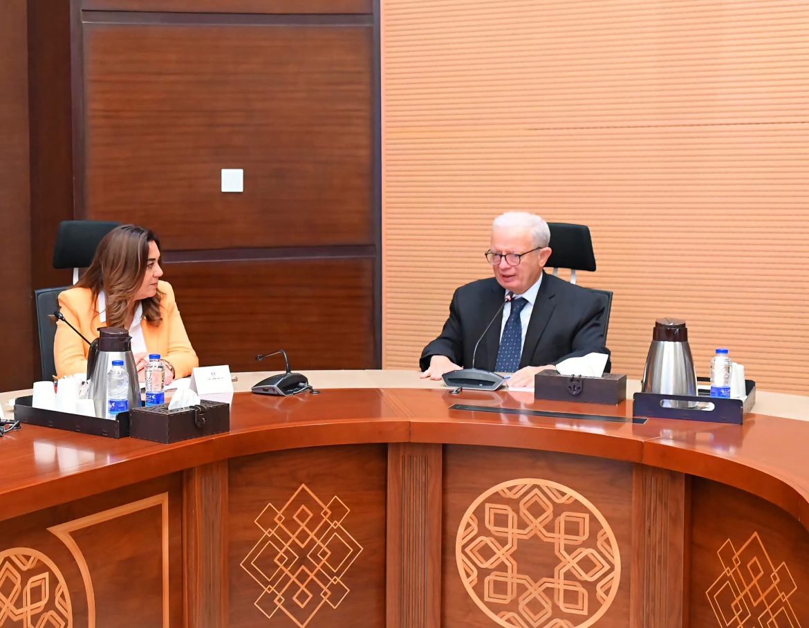 الحكومة تستهدف تعزيز الموارد المالية لمنظومة إدارة المخلفات